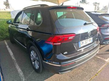 Volkswagen Tiguan - 4