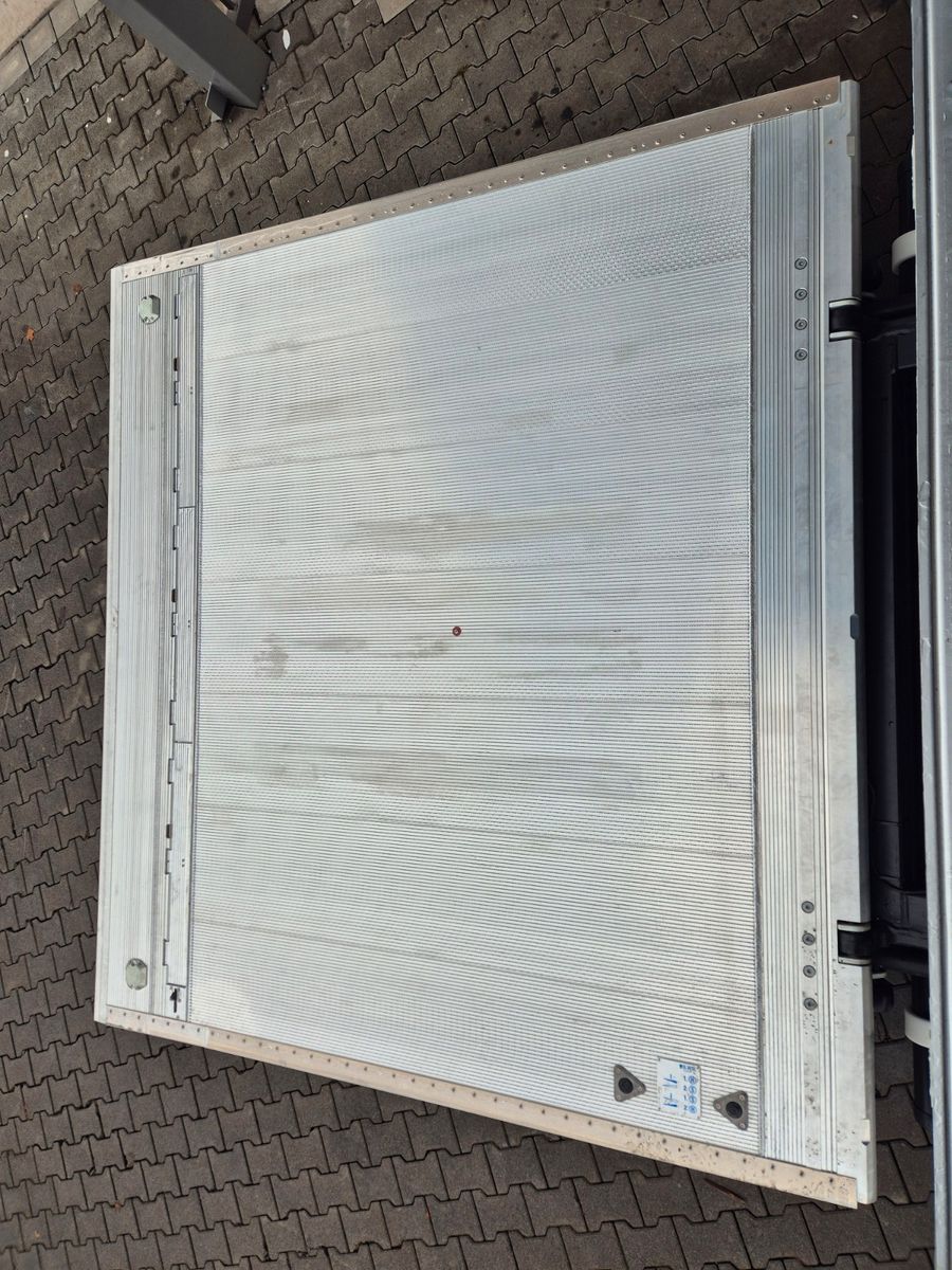 Fahrzeugabbildung Iveco AS260S50Y/FS 6x2 Böse Schwenkwand + LBW 2 x AHK