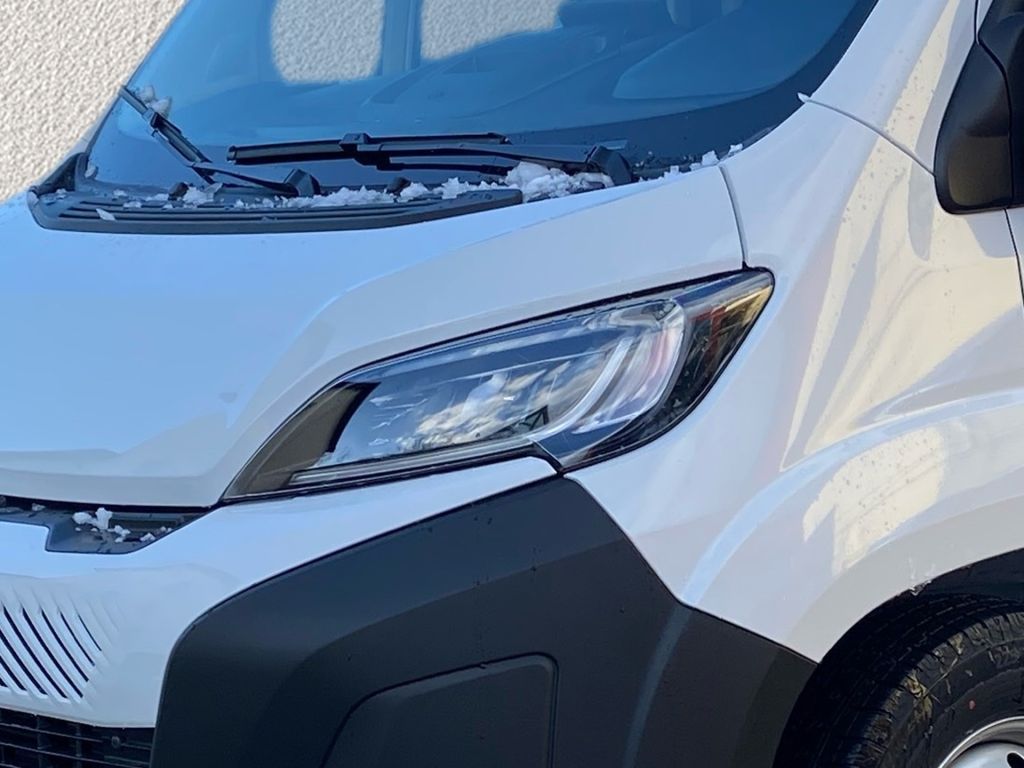 Fahrzeugabbildung Citroën Jumper 2.2 BlueHDi 140 L3H2 Autm.