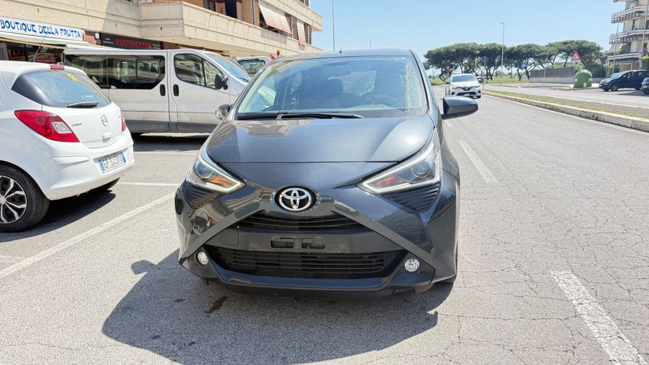 TOYOTA Aygo