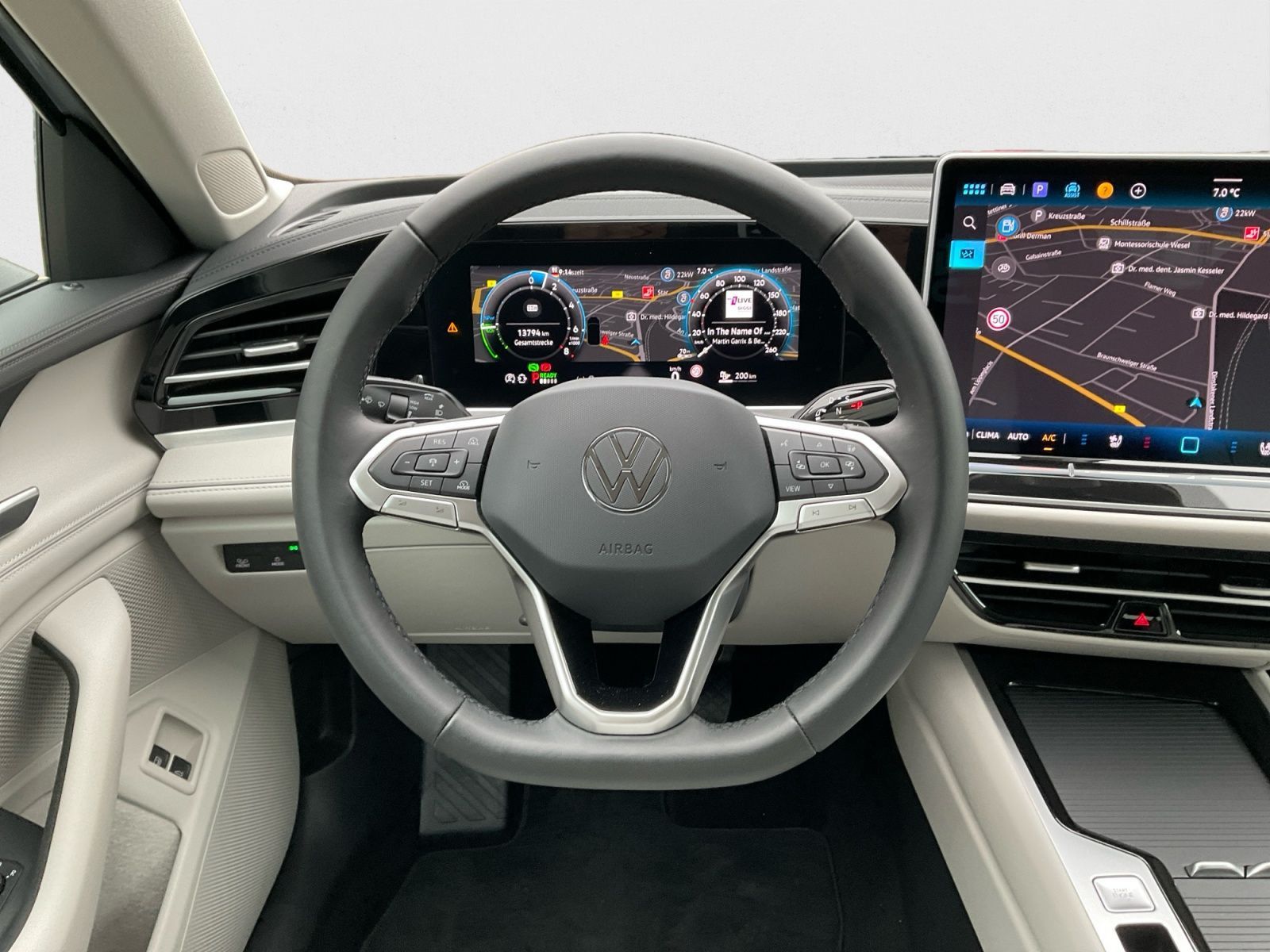 Volkswagen Passat - Bild 12