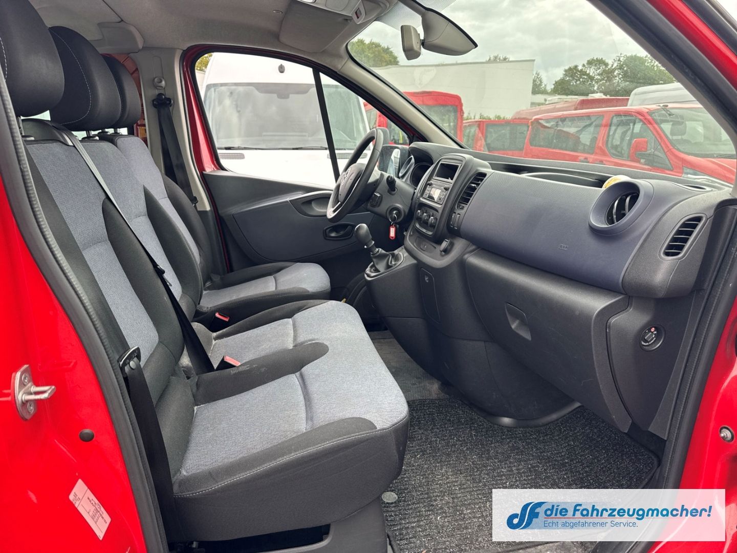 Fahrzeugabbildung Opel Vivaro B Kombi Combi 9Si. L1H1 2,7t *2672 *EXPOR