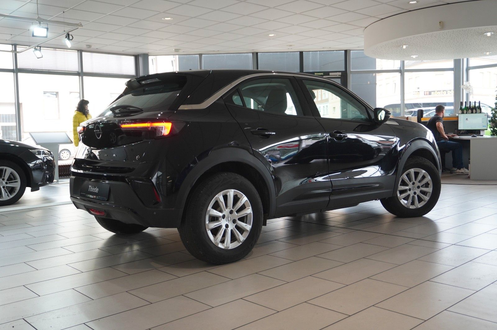 Fahrzeugabbildung Opel Mokka-e EDITION 1-PHASIG LED/SPORT/KAMERA/DAB+