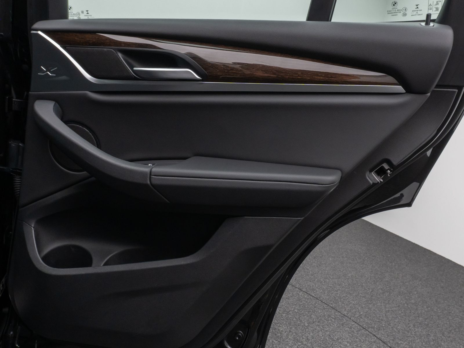 Fahrzeugabbildung BMW X3 xD30e Panorama Kamera Laser HUD DAB HiFi 18"