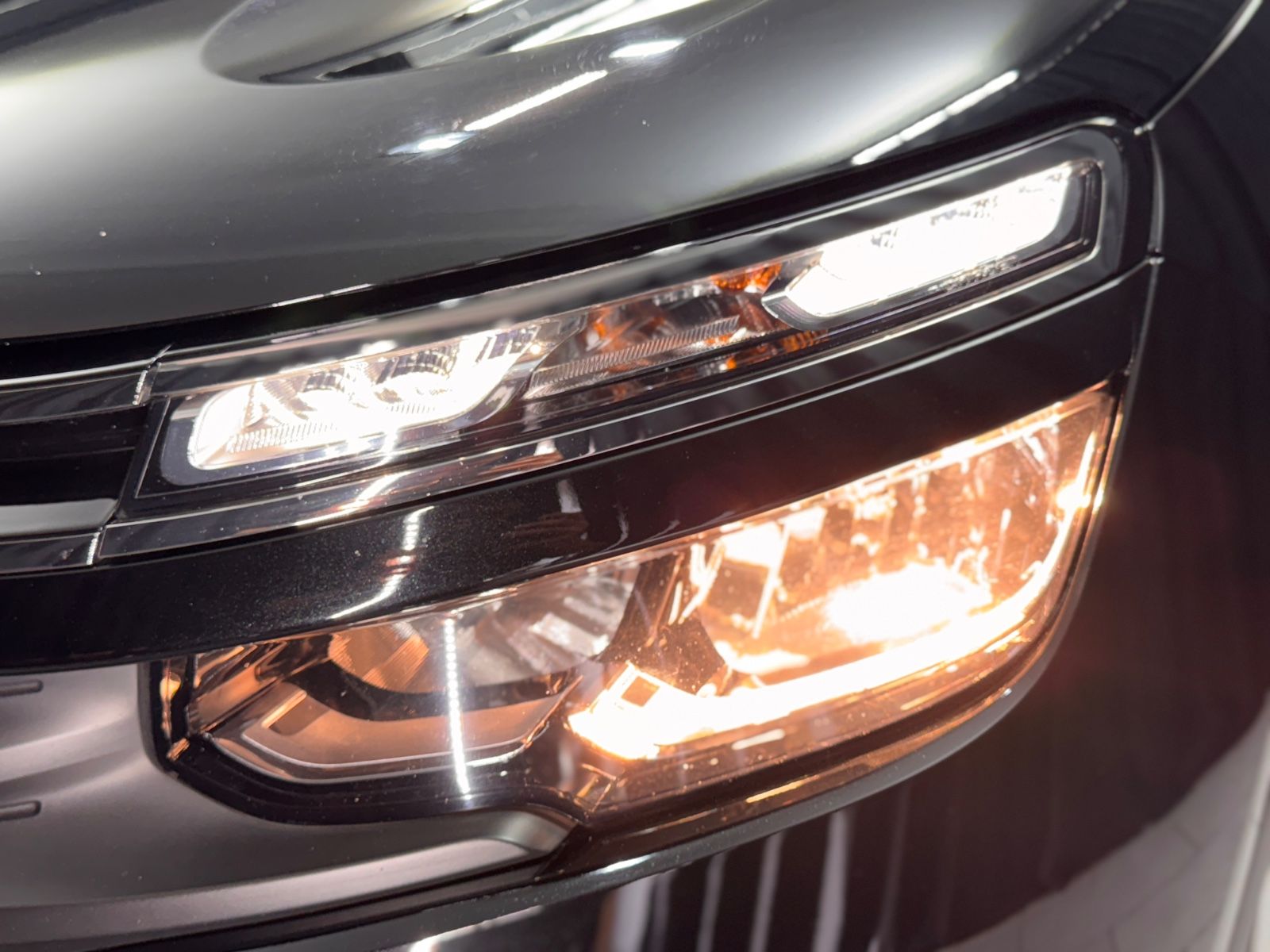 Fahrzeugabbildung Citroën C5 Aircross Feel|AUTOMATIK|KAMERA|PDC|1.HAND