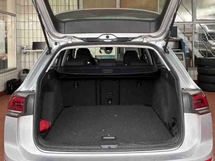 Volkswagen Golf - Bild 8