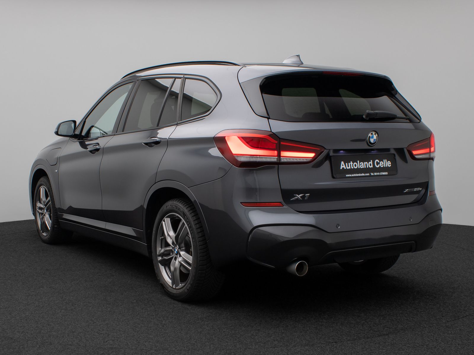 Fahrzeugabbildung BMW X1 xD25e M Sport Kamera Navi DAB HiFi DrivAssist