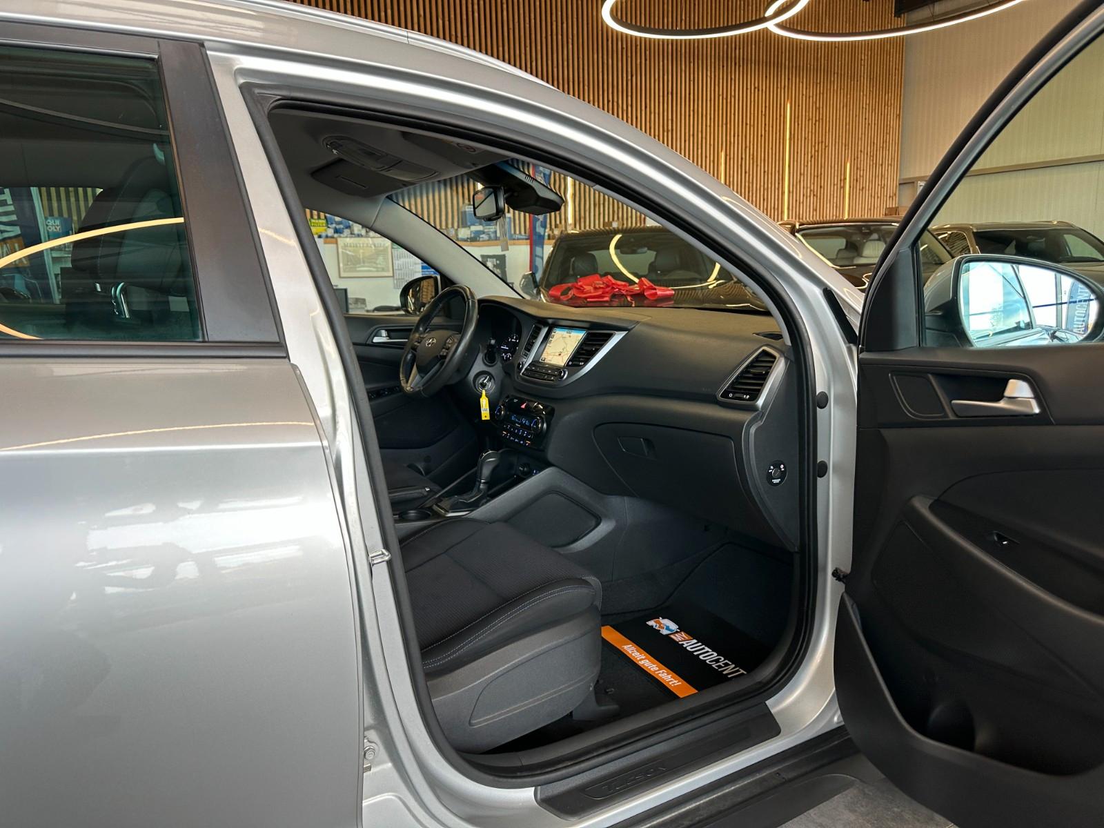 Hyundai Tucson Intro Edition 4WD *NAVI*TEMPOMAT*KLIMA*