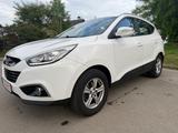 Hyundai ix35 FIFA World Cup Edition AWD - Hyundai ix35 aus 2014 mit Diesel-Antrieb: Geländewagen