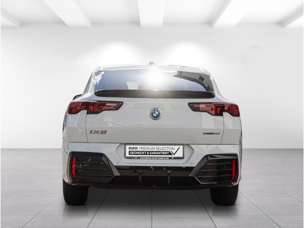 BMW iX2 - Bild 5
