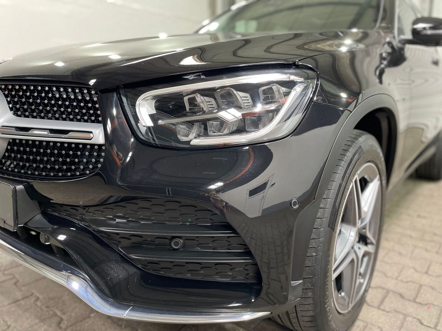 Fahrzeugabbildung Mercedes-Benz GLC 300 de 4M AMG#Pano#Wide#HeadUp#360#Memory
