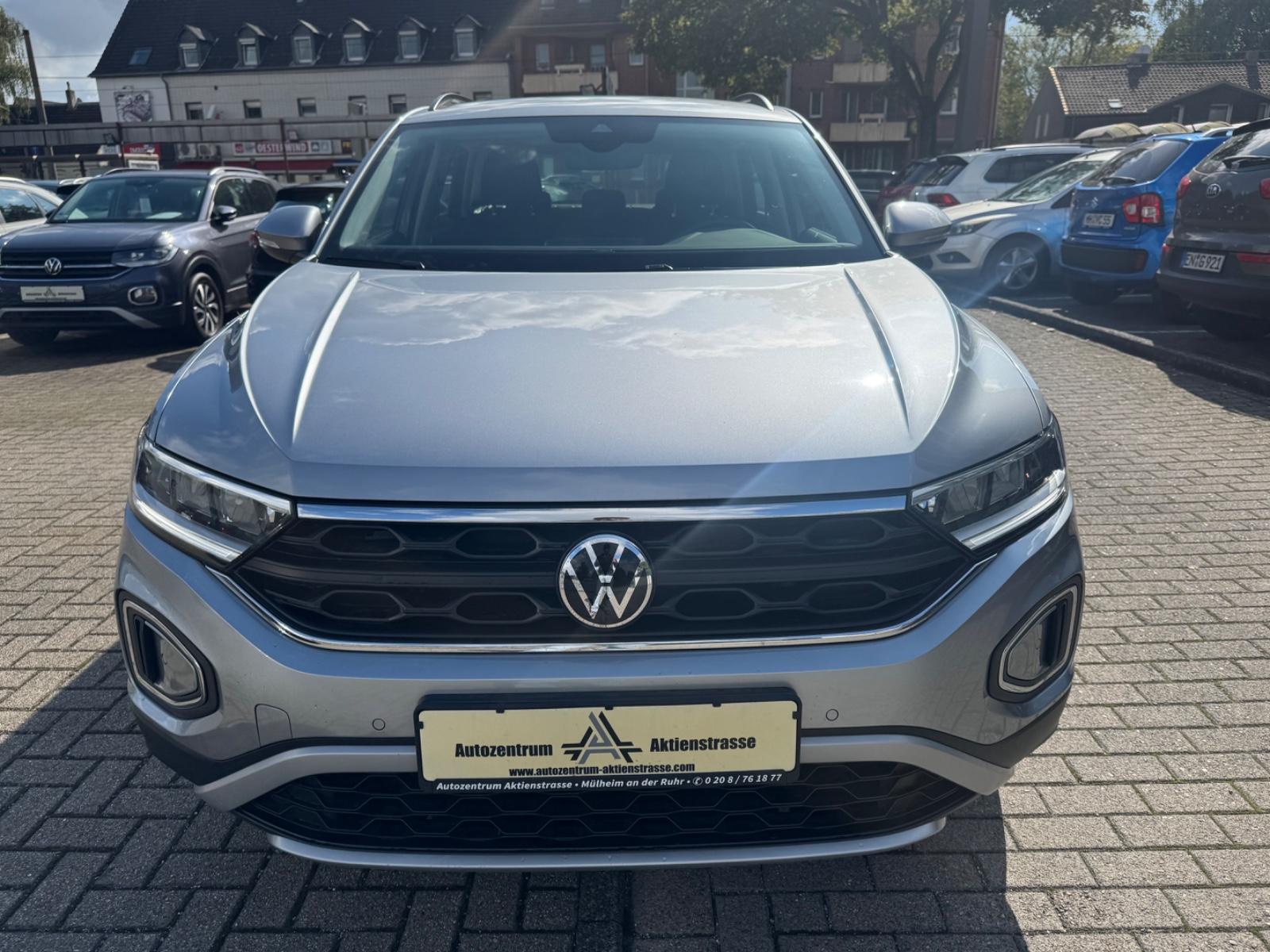 Volkswagen T-Roc Life PDC ACC App Connect LMF 1.Hand