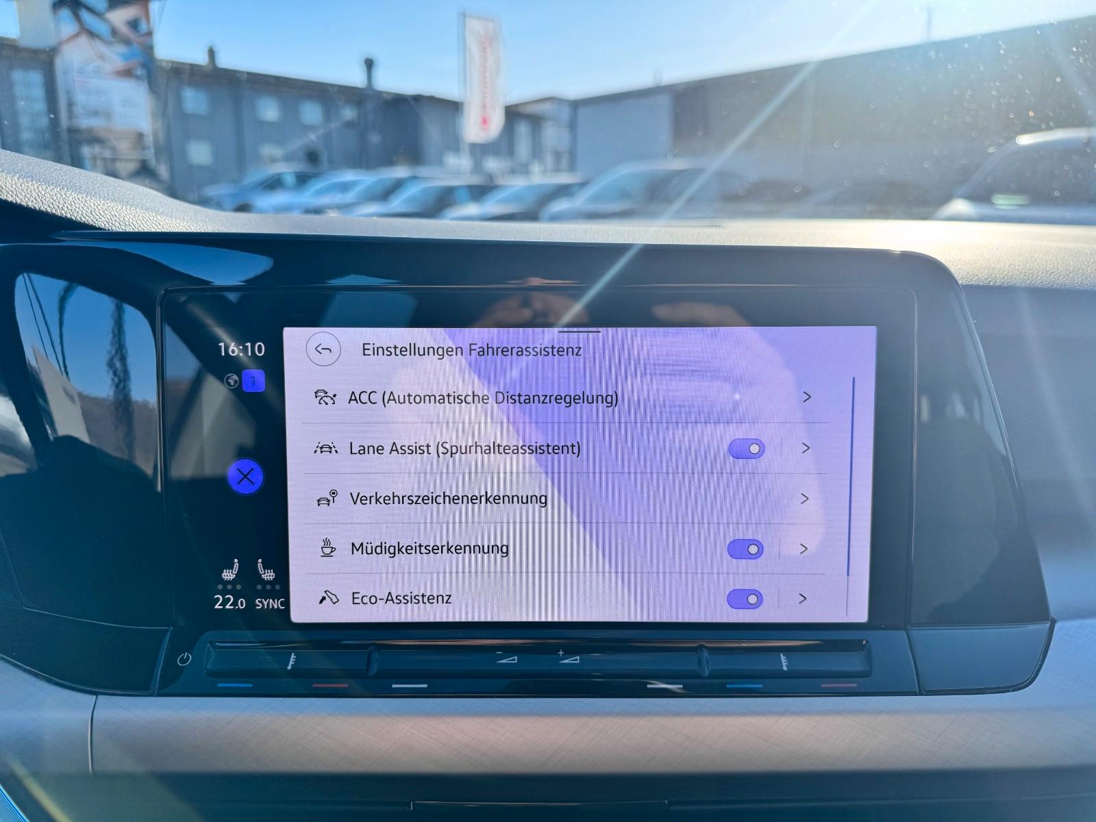 Volkswagen Golf VIII Lim. Life 2.0 TDI /LED/NAVI/AMBIENTE, миниатюра 15