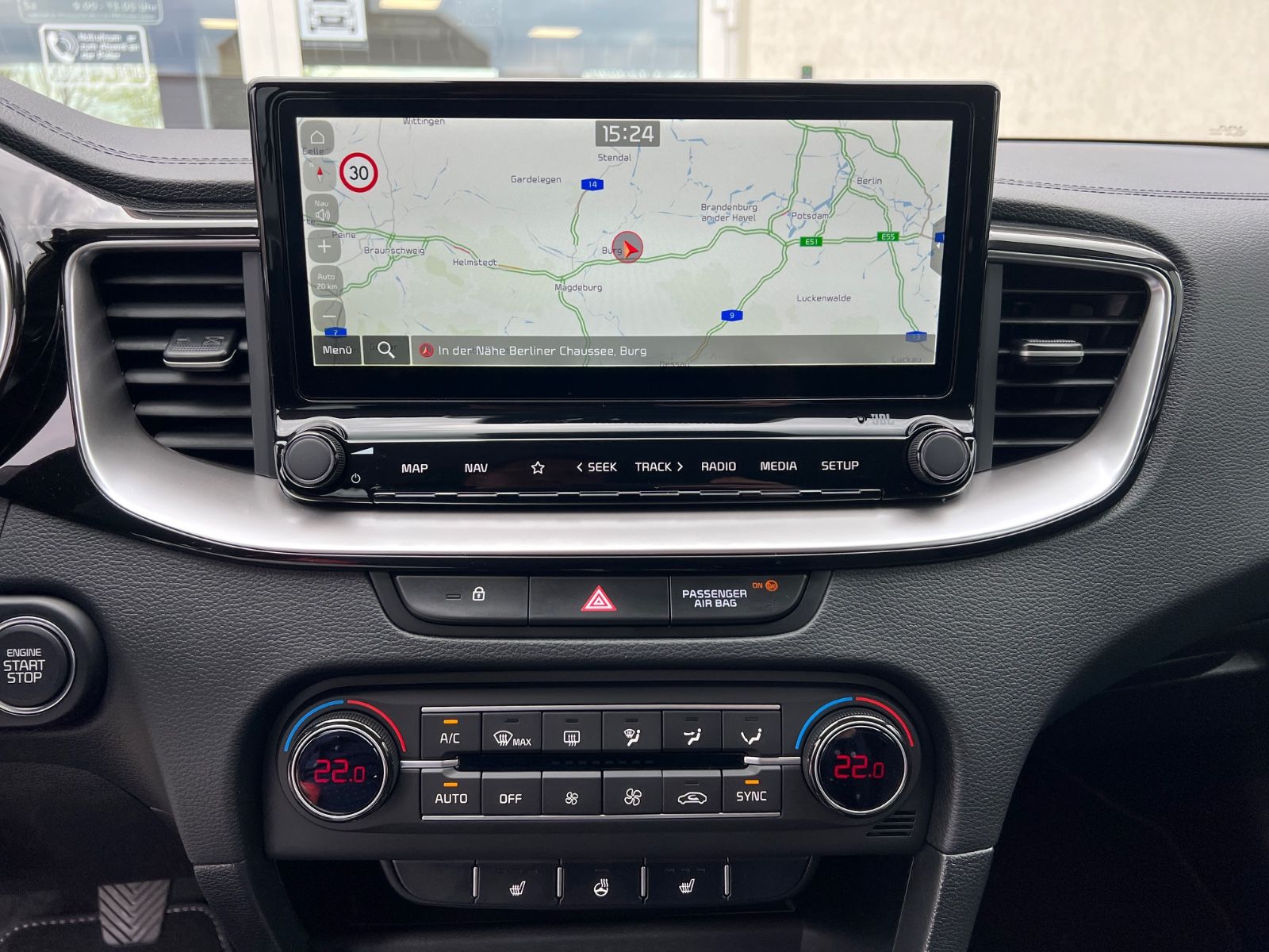 Fahrzeugabbildung Kia Ceed Sportswagon 1.5 T-GDI 140 PS UltiBL STY JBL