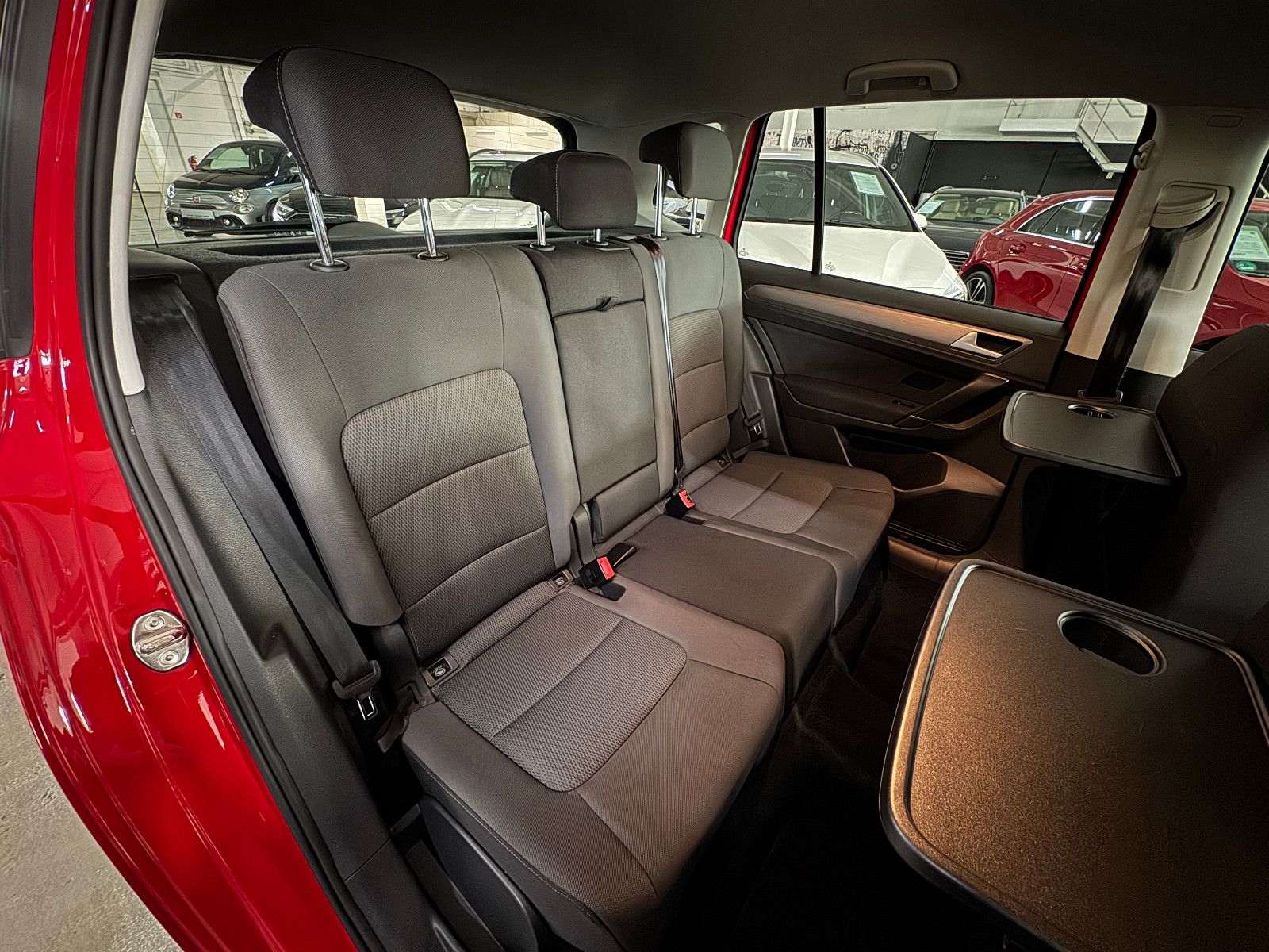 Fahrzeugabbildung Volkswagen Golf 7 TSI SPORTSVAN COMFORTLINE MEDIA PAKET 1.H