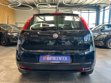 MYAUTOCENTER – Gebraucht- und Jahreswagen mit Werkstattservice in Pfaffenhofen Fiat Grande Punto 1.2 8V Dynamic *TÜV:927*