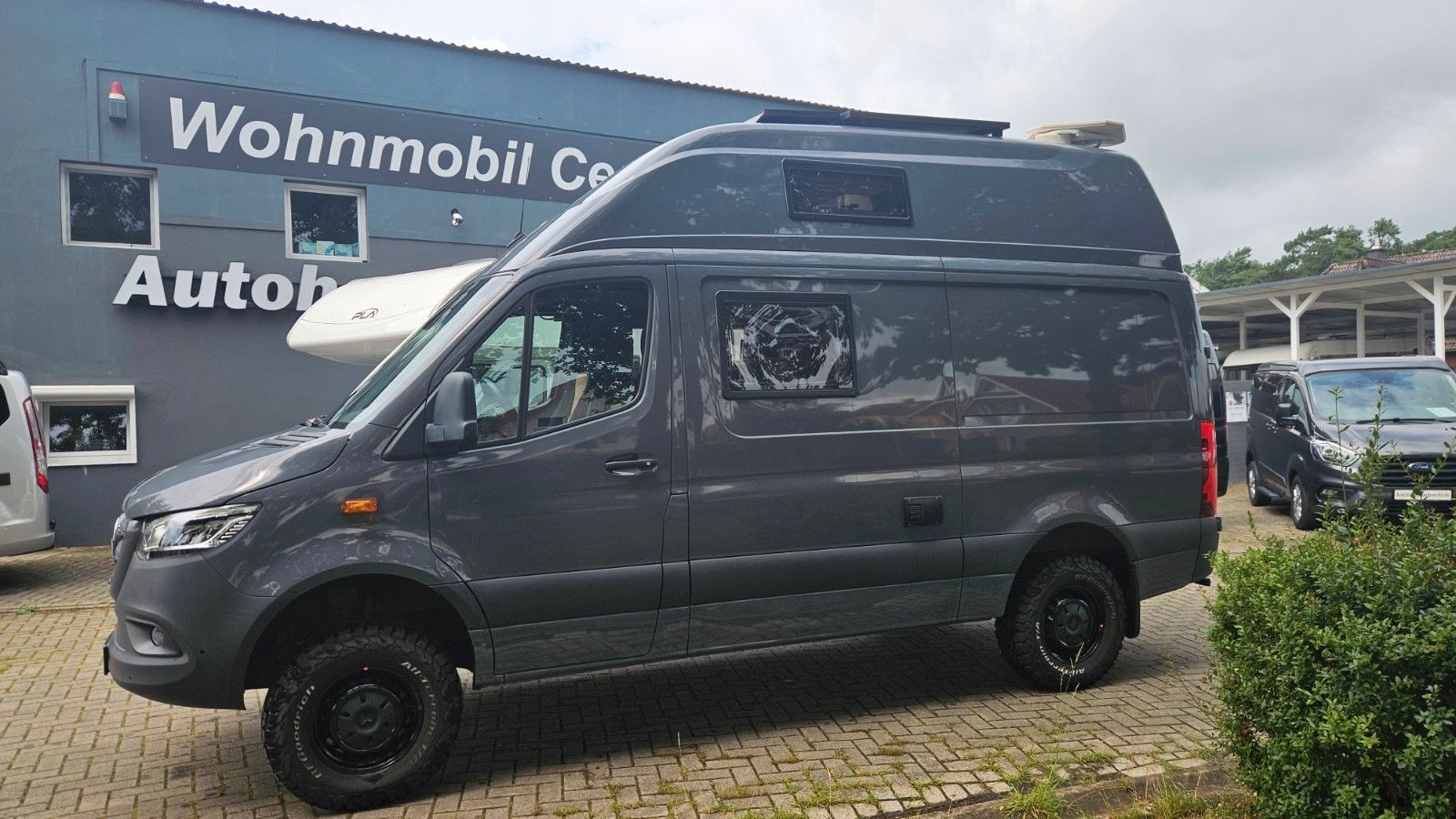 CS Reisemobile Cosmo 3.0 L V6 4x4-Autom-Xen-Solar-Pandora Alarm