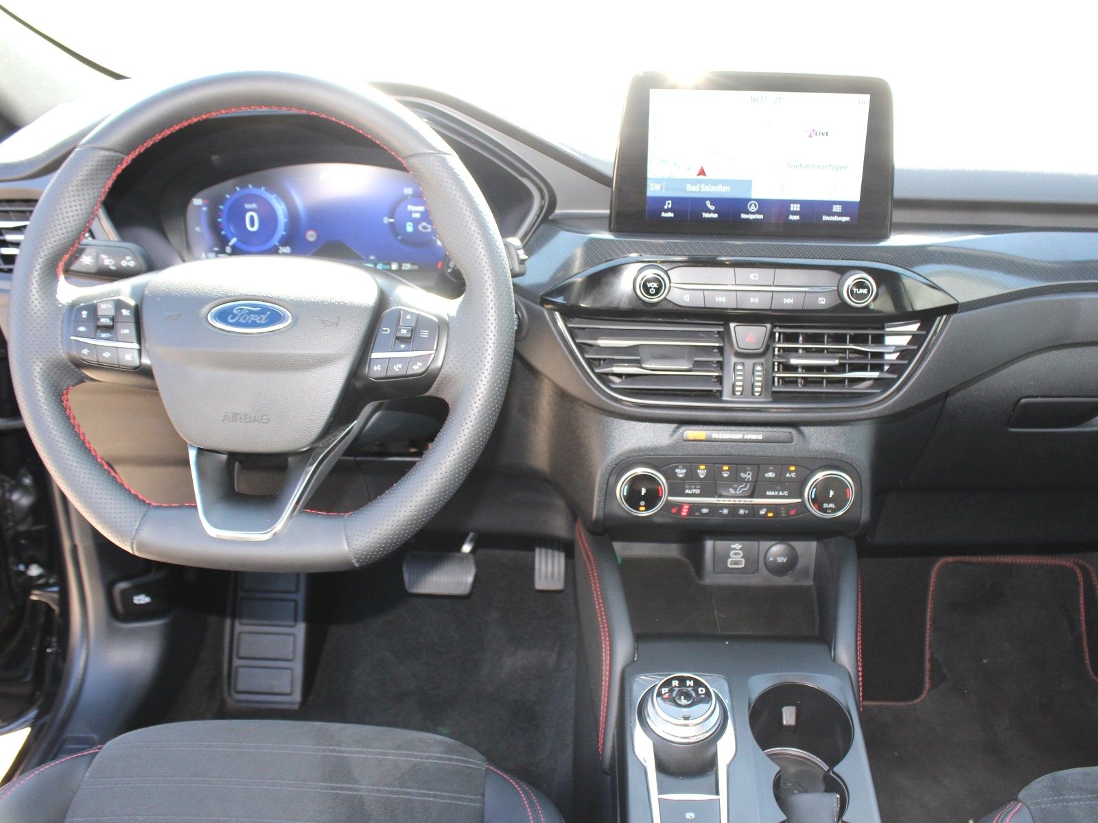 Fahrzeugabbildung Ford Kuga Plug-In Hybrid ST-Line X 2,5 Duratec