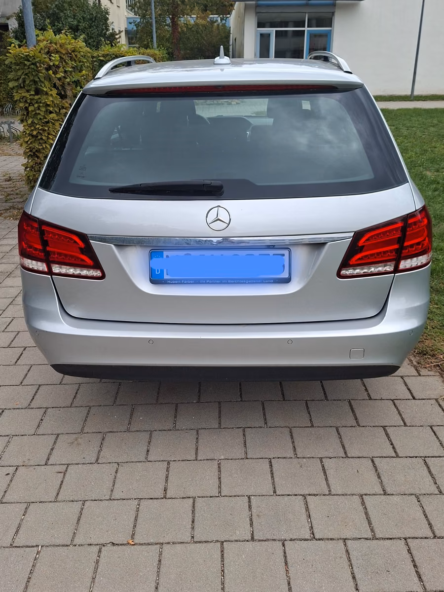 Mercedes-Benz E 220 d T-Model 9G Tronic