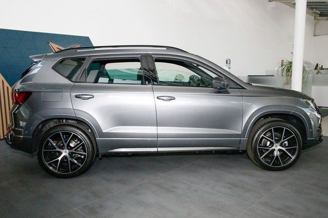 Fahrzeugabbildung SEAT Ateca 2.0 TSI DSG 4Drive *LED*Navi*RüKa*ACC*19"