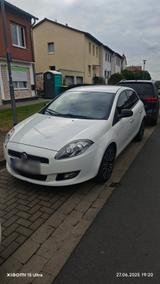 Fiat Bravo weiß 2014 TüV 10/2026 - Fiat Gebrauchtwagen in Braunschweig
