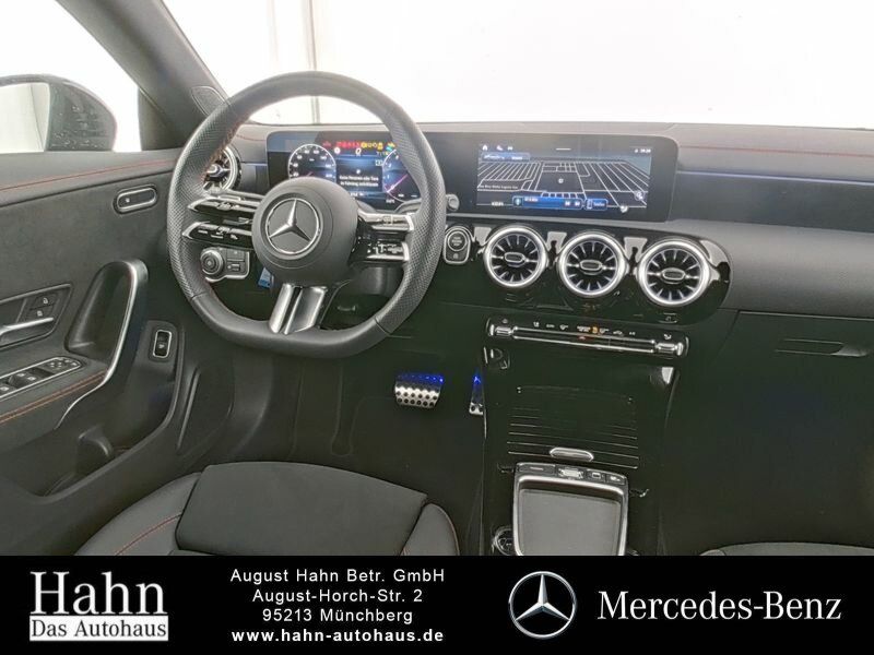 Fahrzeugabbildung Mercedes-Benz CLA 200 AMG/NIGHT/LED/360/DISTRO./TOTW./AMBI/..