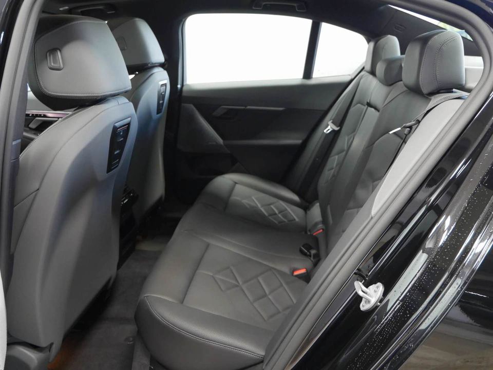 BMW i5 - Bild 8