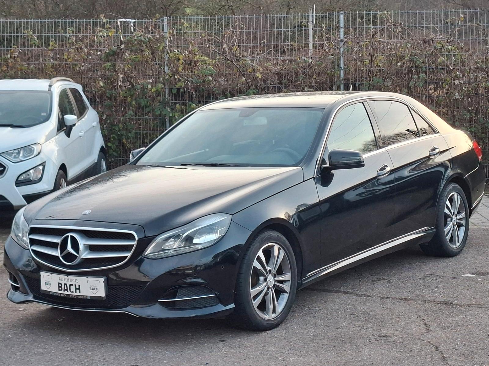 Mercedes-Benz E 200*8-FACH*NAVI*PDC*MOTOR SPRINGT NICHT AN*