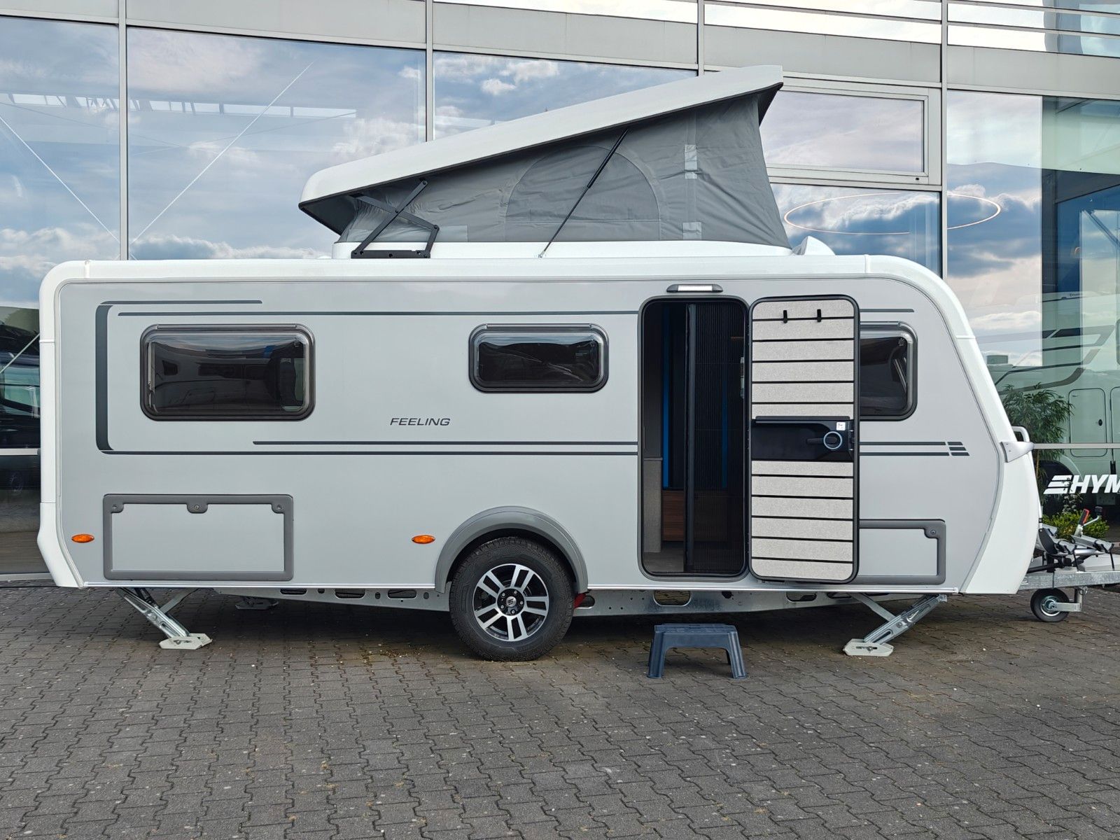 Fahrzeugabbildung HYMER / ERIBA / HYMERCAR Feeling 442 SD - MESSE-NEUHEIT 2026! -