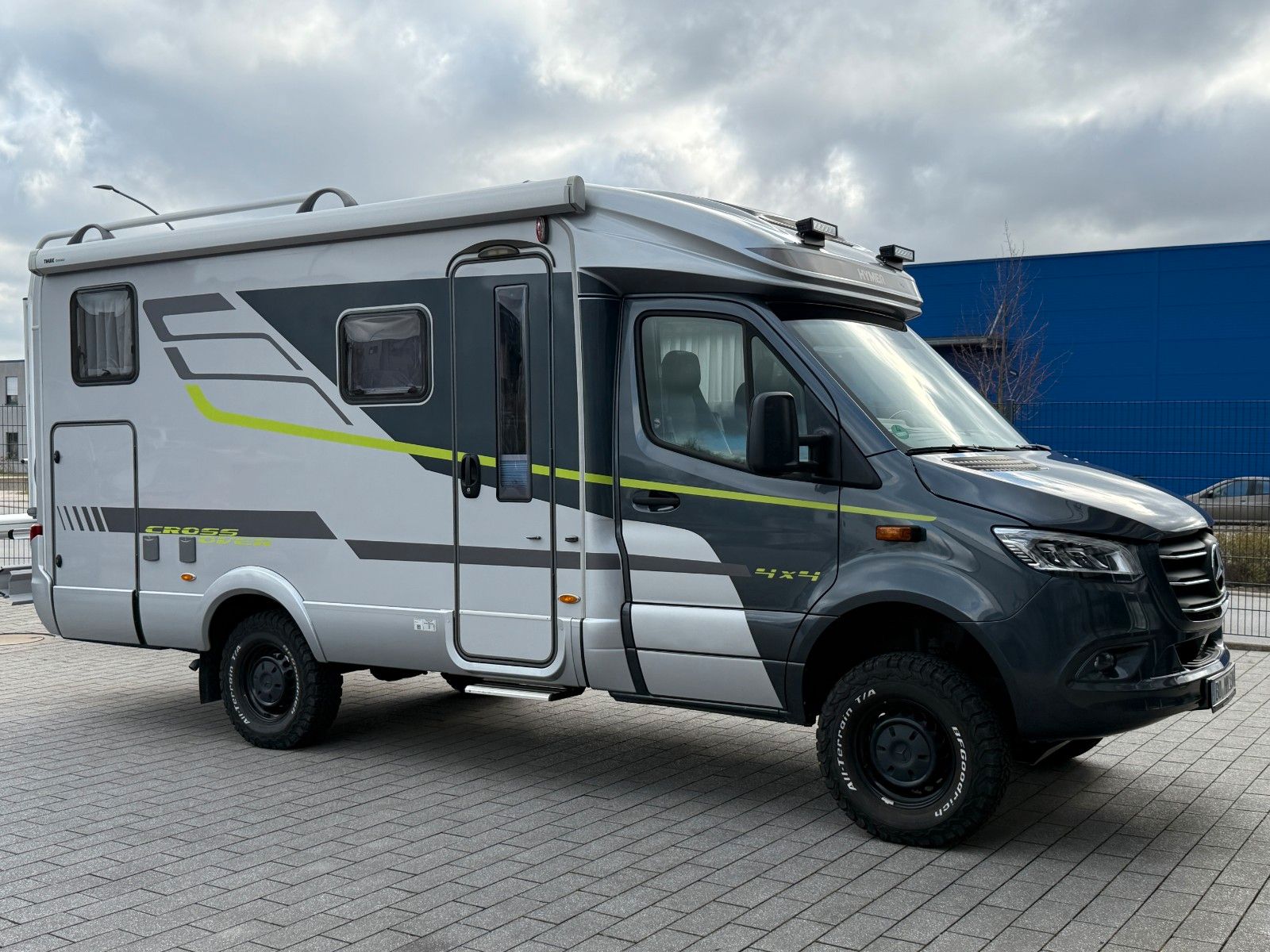 Fahrzeugabbildung HYMER / ERIBA / HYMERCAR MLT 570 Crossover V 6 190 PS