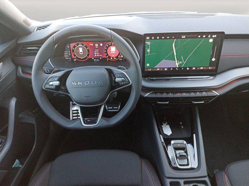 Fahrzeugabbildung SKODA Octavia Combi RS 2.0 TSI DSG 19-LM+AHK+NAVI+MATR