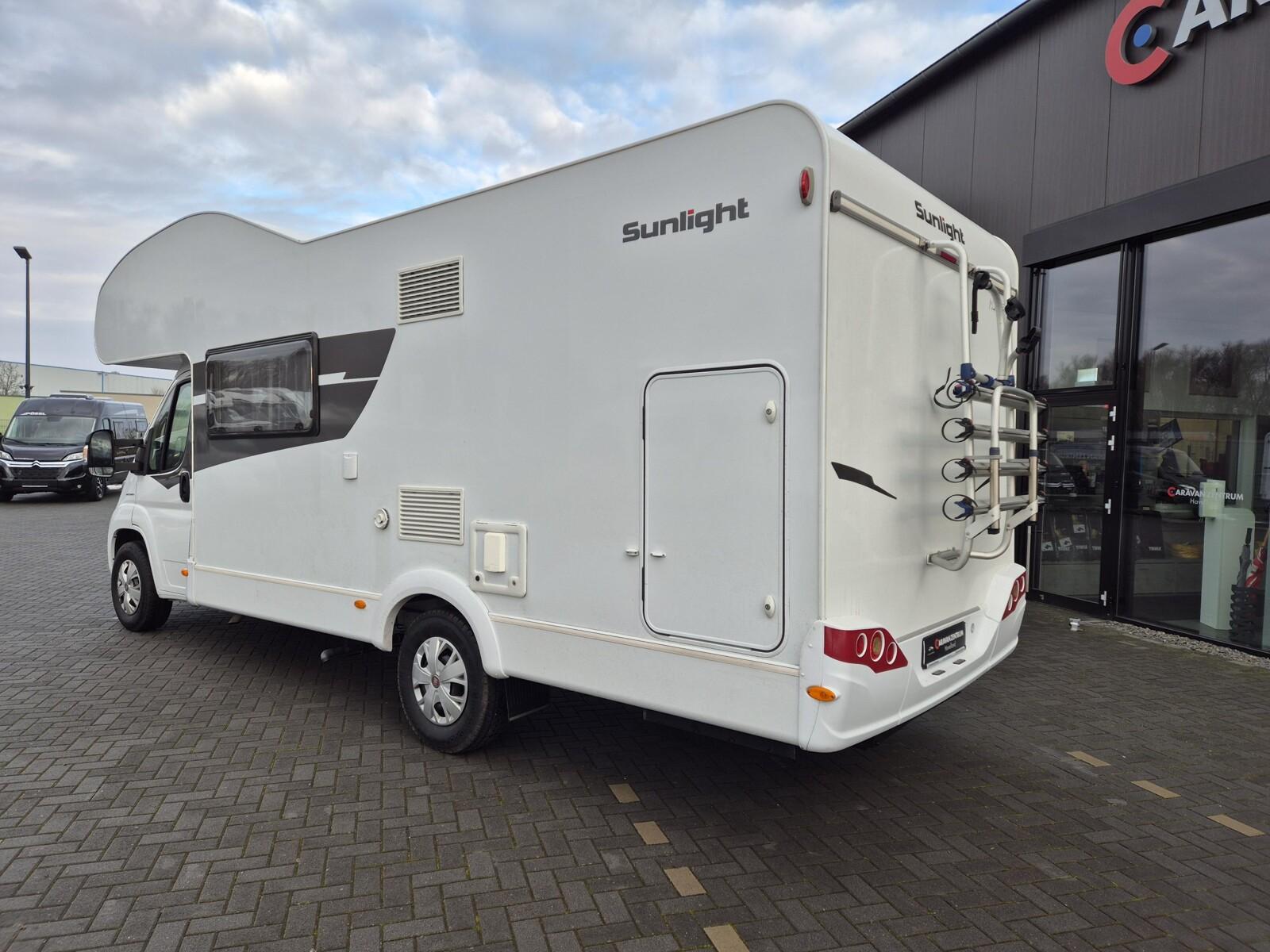 Sunlight A 72 # 7Schläfer # 2xSitzgruppen # Etagenbetten