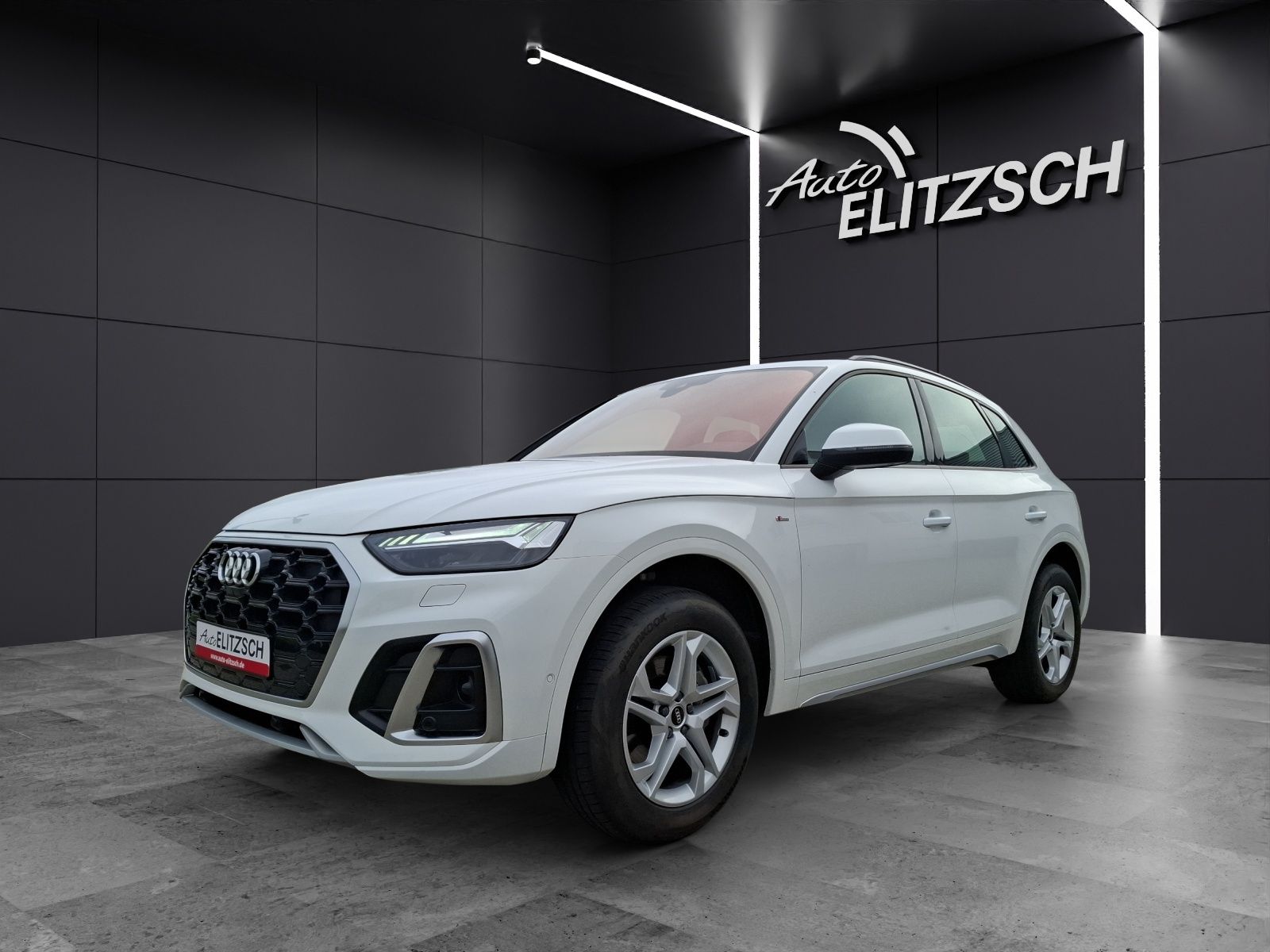 Fahrzeugabbildung Audi Q5 40 TDI quattro S-line S-tronic STH Matrix AHK