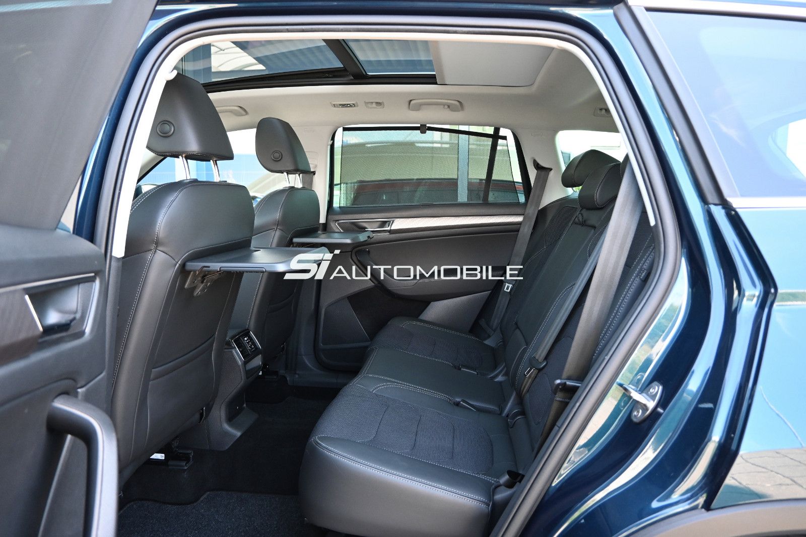 Fahrzeugabbildung SKODA Kodiaq 2.0 TDI DSG STYLE °ACC°AHK°STANDHEIZ°PANO