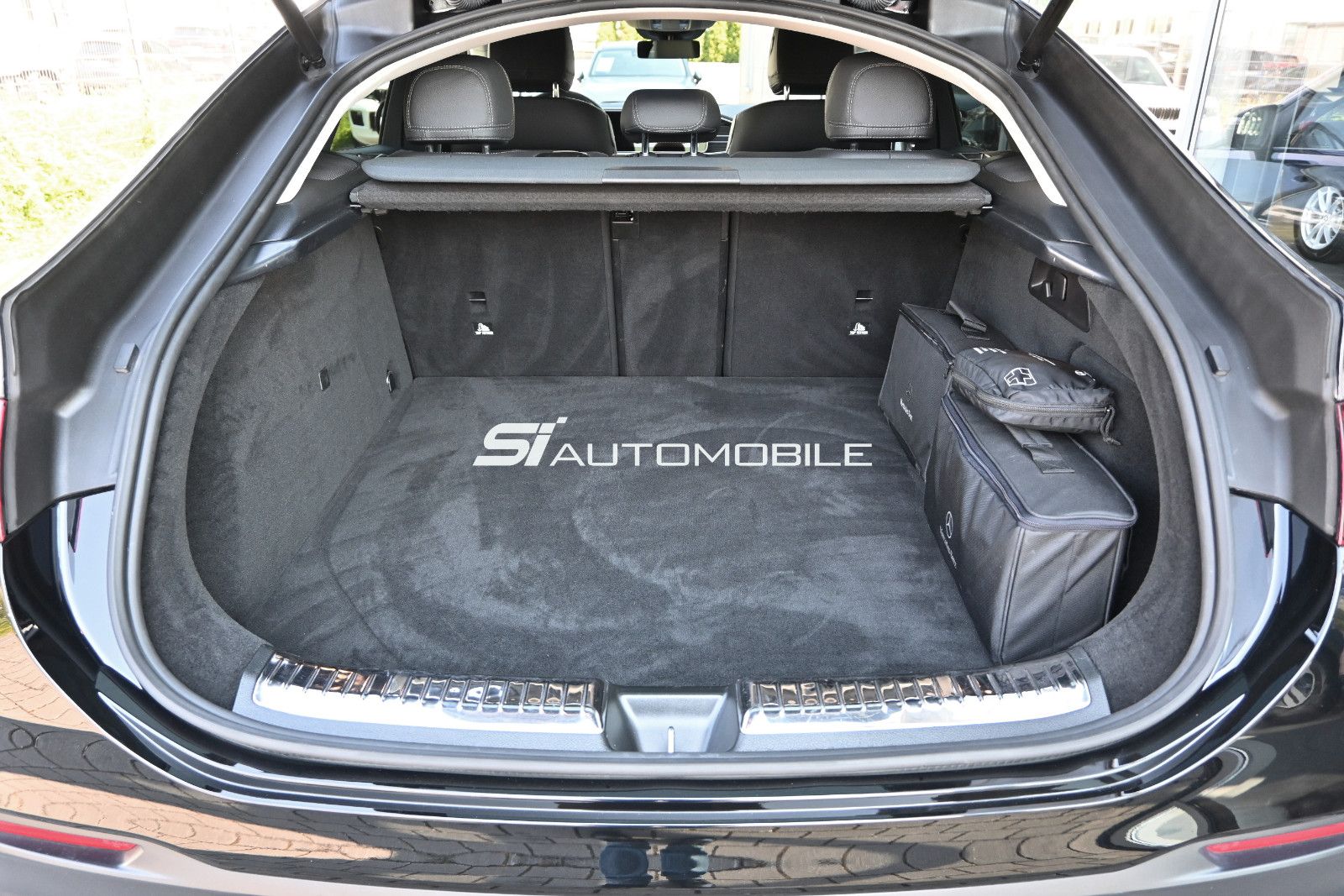 Fahrzeugabbildung Mercedes-Benz GLE 350 de 4MAT. Coupe AMG + NIGHT °ACC°AHK°HUD°