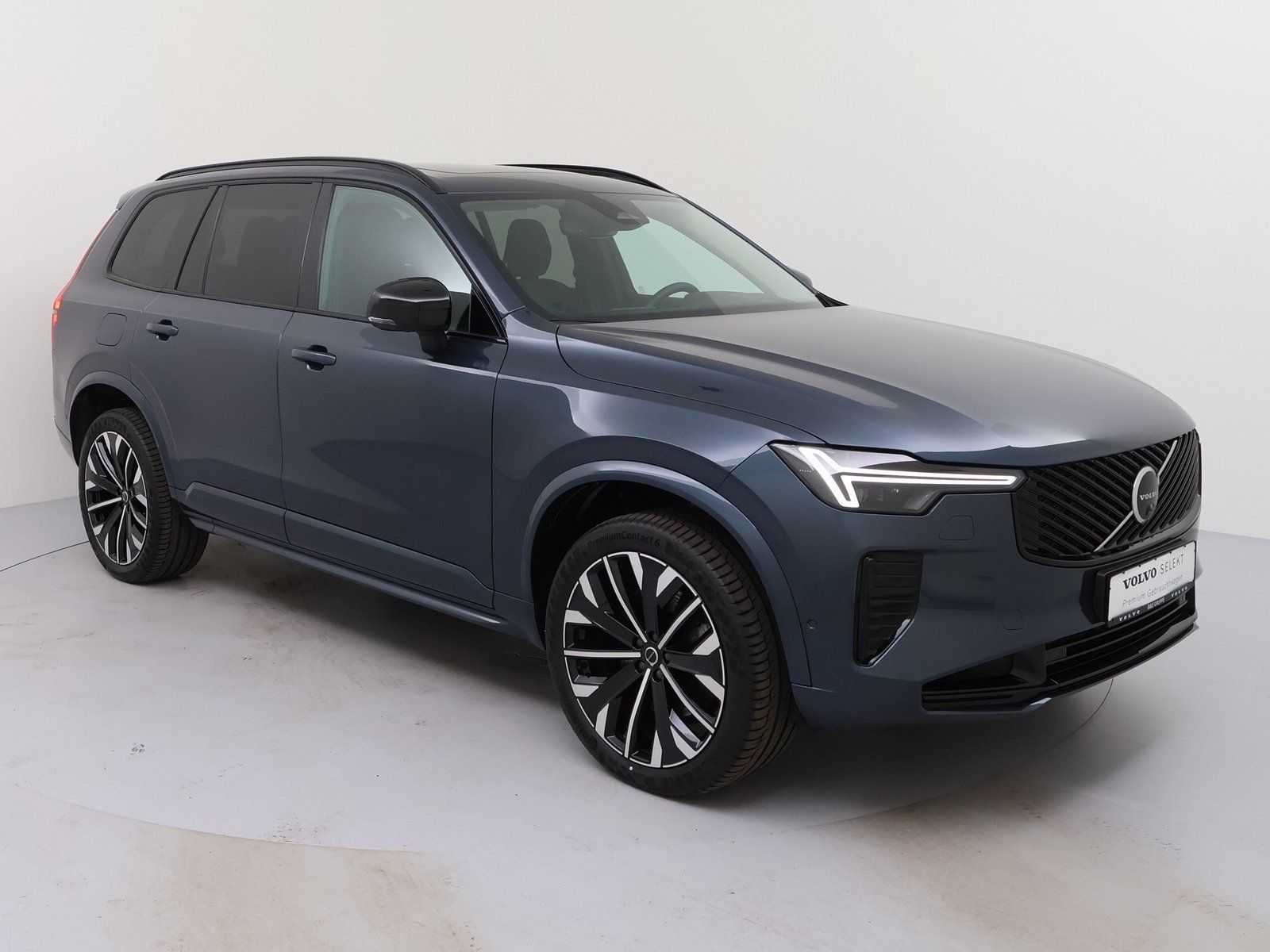 Volvo XC90 T8 Plus Dark Recharge Plug-In Hybrid AWD foto 3