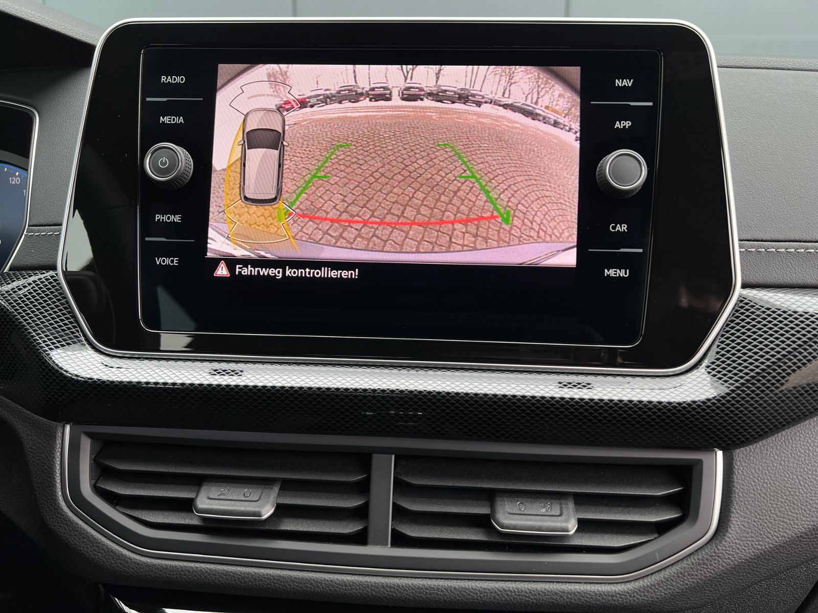 Fahrzeugabbildung Volkswagen T-Cross R-Line 1.5 TSI DSG *AHK, IQ.LIGHT, ACC,