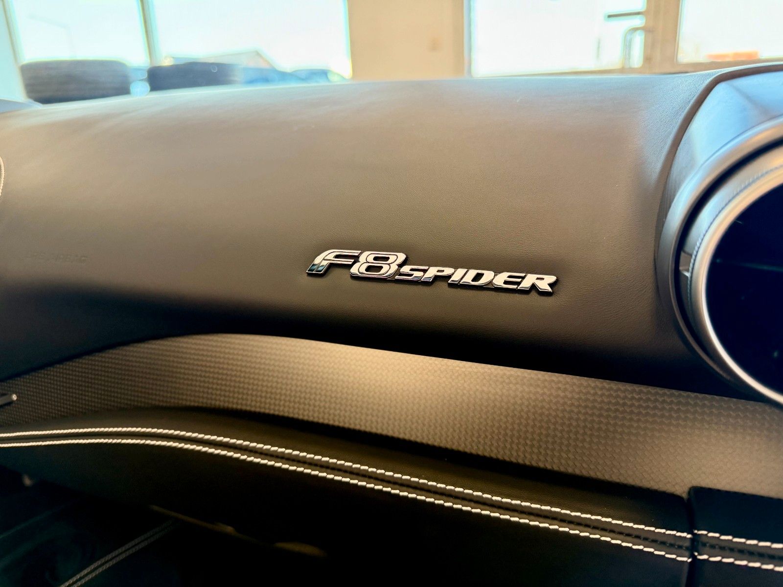 Fahrzeugabbildung Ferrari F8 Spider Carbon Racing Seats/LIFT/LED