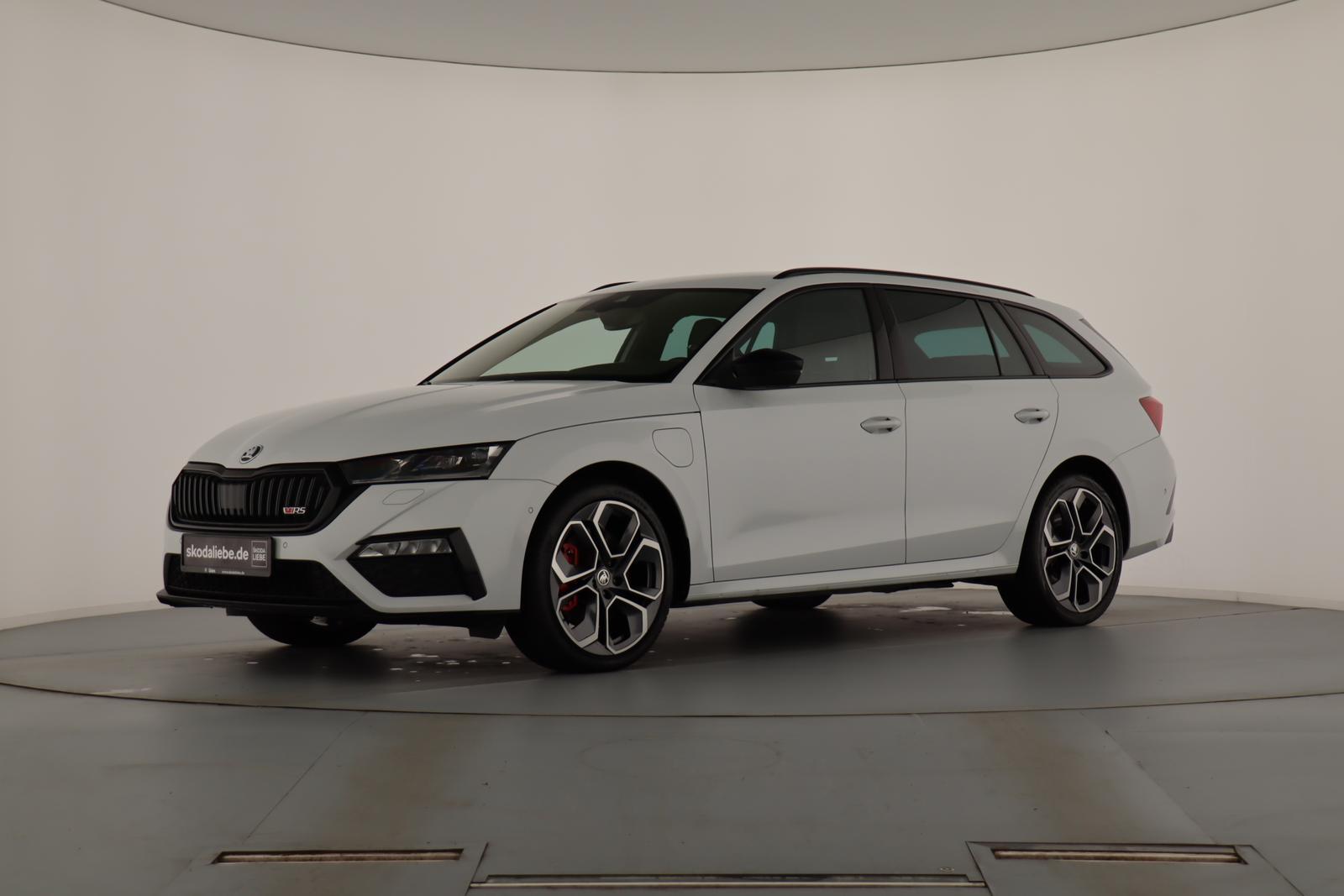 Skoda OCTAVIA RS COMBI iV DSG FRONTSCHEIBENHZG+KAMERA