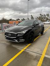 Infiniti QX30 2.2 Diesel, Garagenfahrzeug, BOSE. - Infiniti QX30 Diesel Gebrauchtwagen