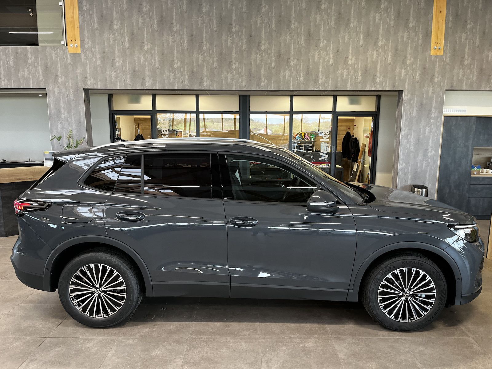 Volkswagen Tiguan TDI DSG Life AHK 5JG Kamera 18´ LED+ imagem 2