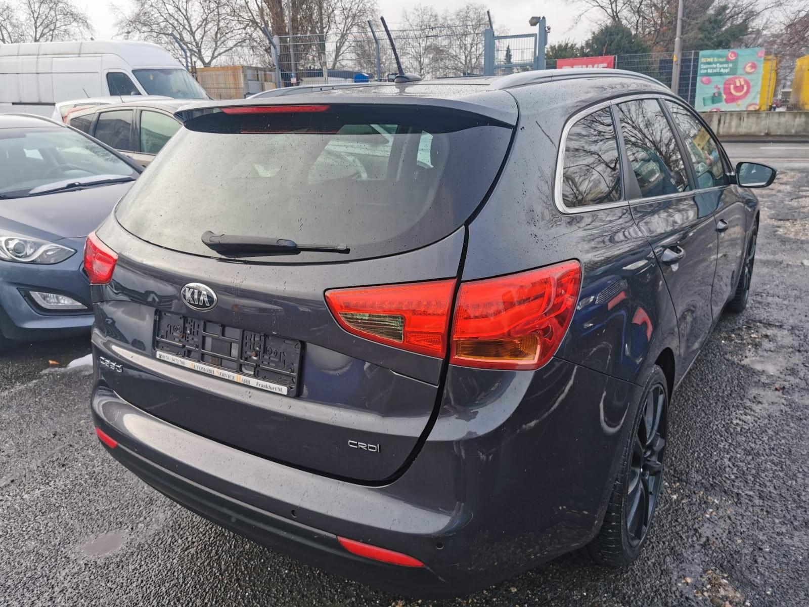 Kia cee'd Sportswagon*PANO*STANDHEIZUNG*KAME*PDC V H
