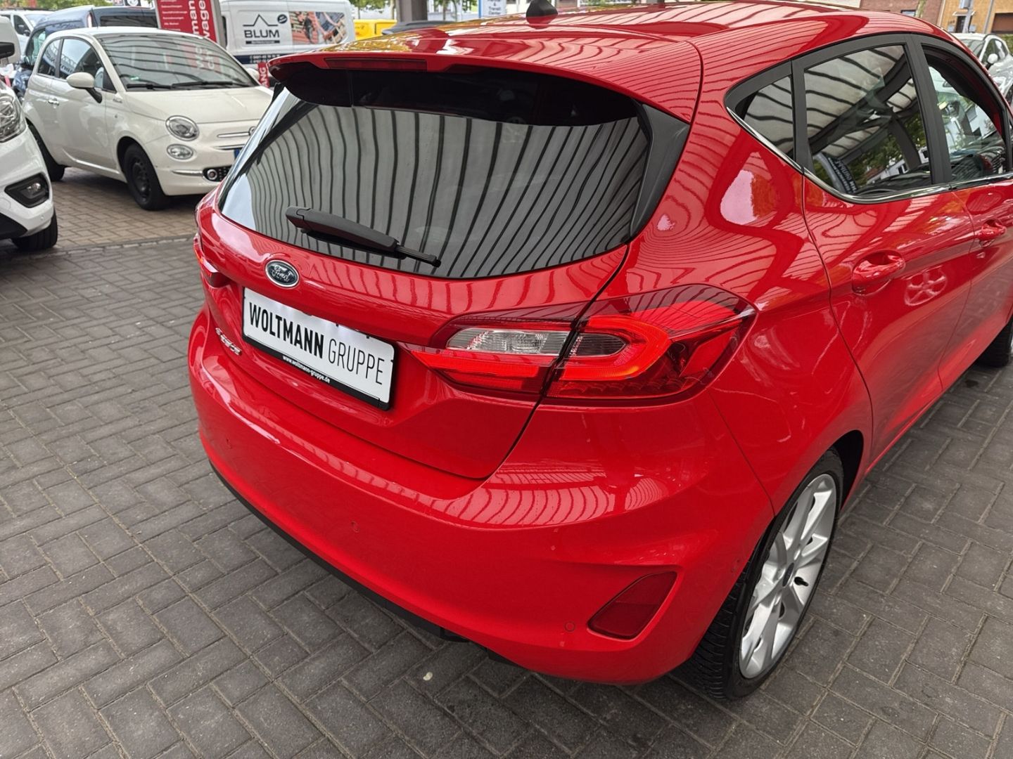 Fahrzeugabbildung Ford Fiesta Titanium 1.0 EcoBoost Kamera LED B&O CD/D