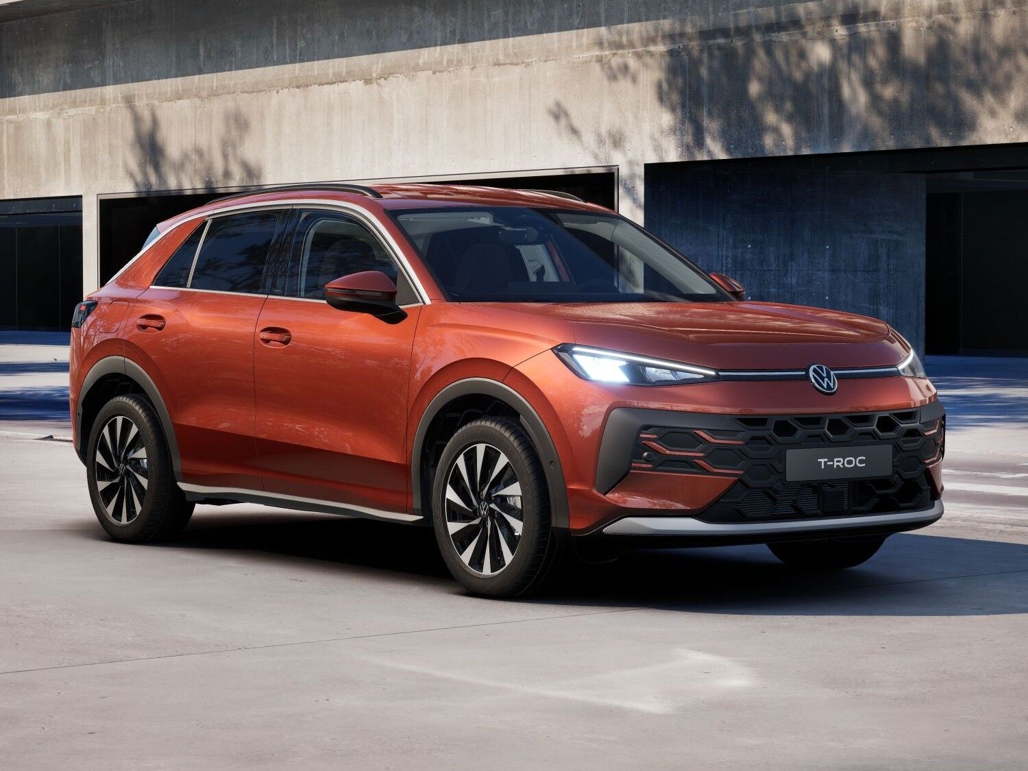 Fahrzeugabbildung Volkswagen T-Roc  Life 1.5 eTSI DSG *AHK, Energy-Paket, beh