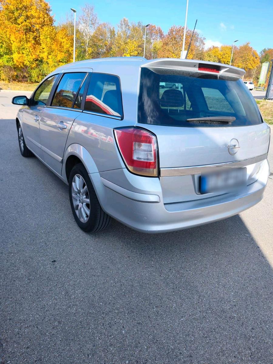 Opel Astra 2007 — photo 14