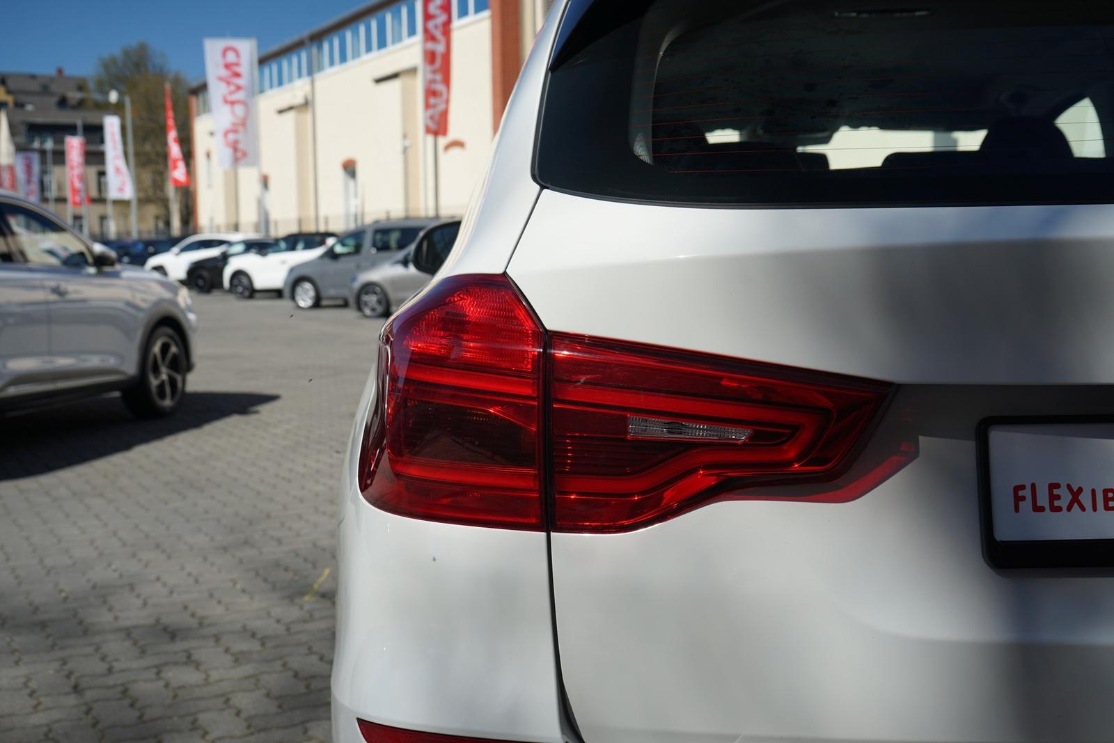 BMW X3 xDrive 20 i Advantage Xenon Navi Sitzheizung
