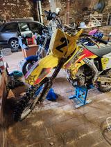 Suzuki RMZ 250 - SUZUKI RM 250