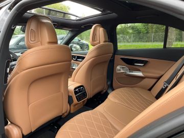Mercedes E 200 - 5