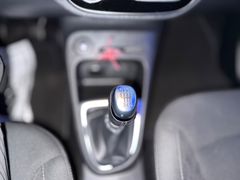 RENAULT Captur Limited - Thumbnail 19