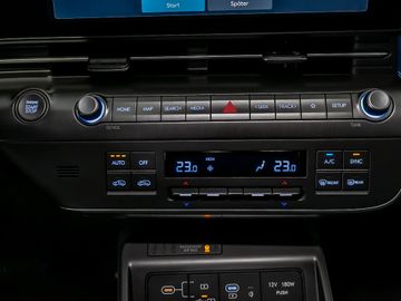 Hyundai Kona 1.6 Select 2WD Autobahnassistent Kamera